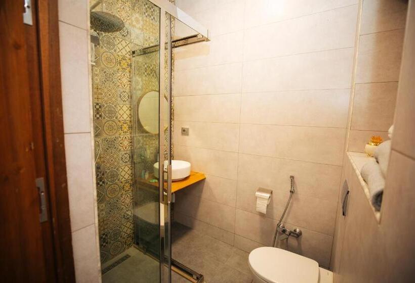 هاستل Art Hotel By Abad Guest