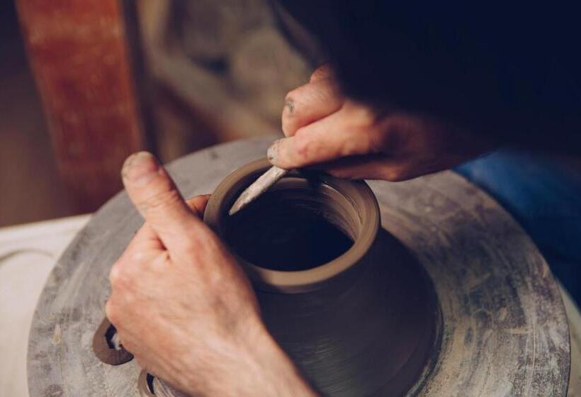 هاستل Art Hotel By Abad Guest