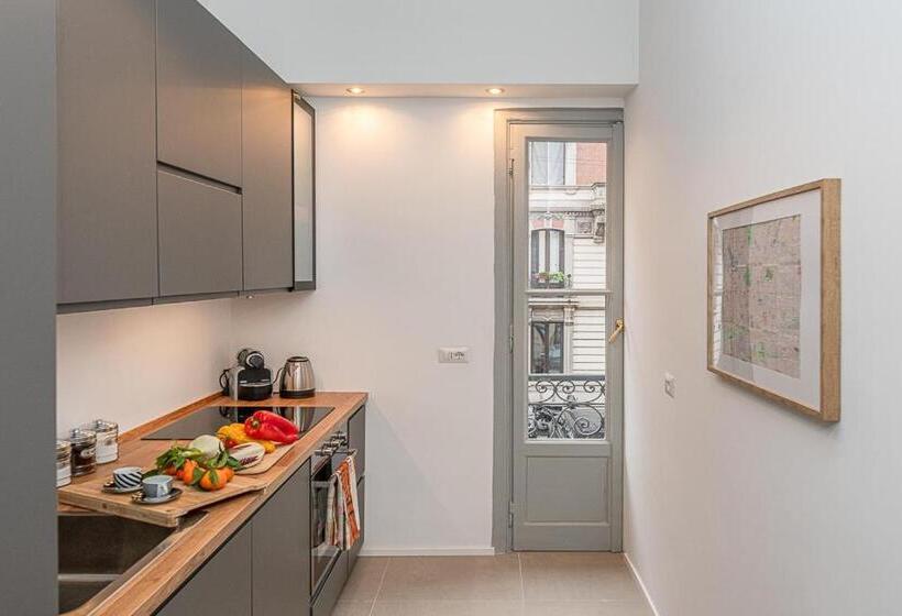 Art Around In Monti House