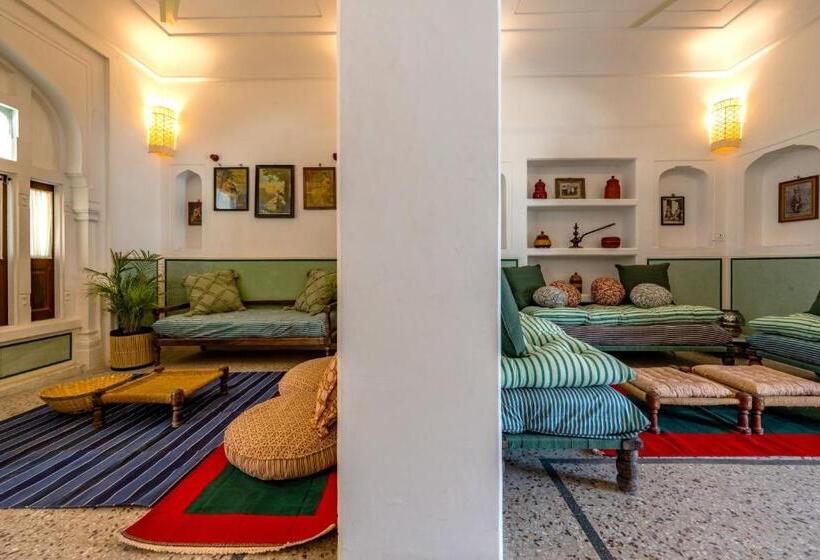 ベッドアンドブレックファースト Sum Jaipur