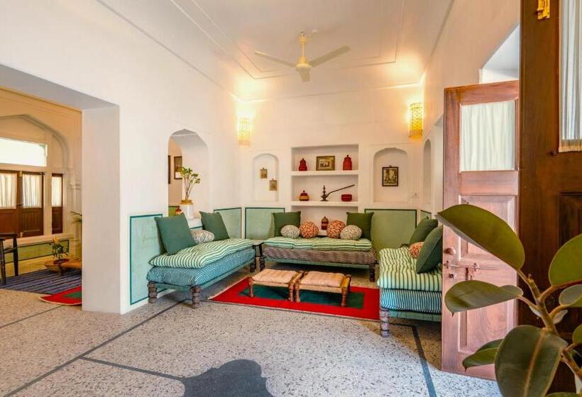 ベッドアンドブレックファースト Sum Jaipur