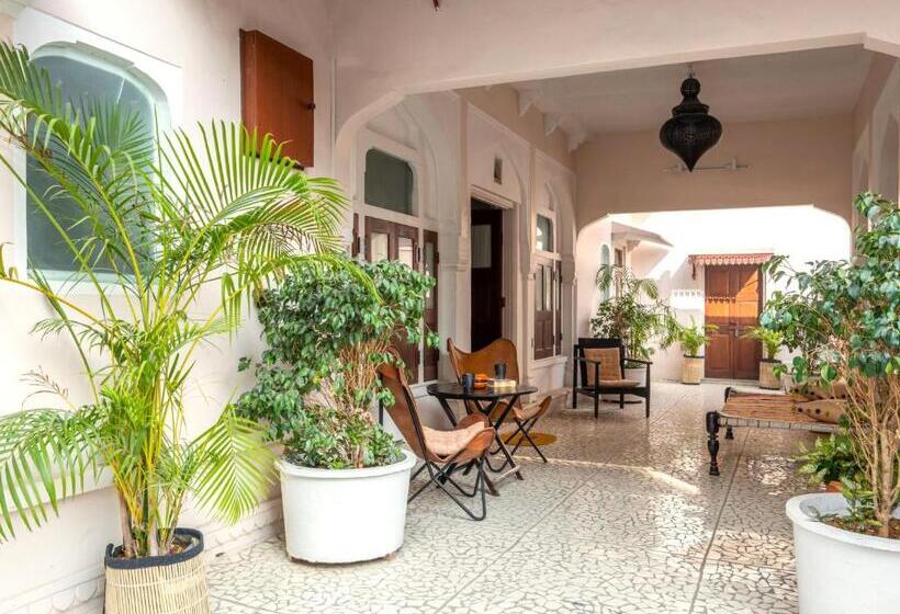 ベッドアンドブレックファースト Sum Jaipur