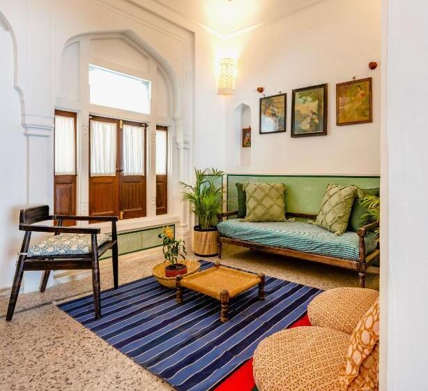 ベッドアンドブレックファースト Sum Jaipur