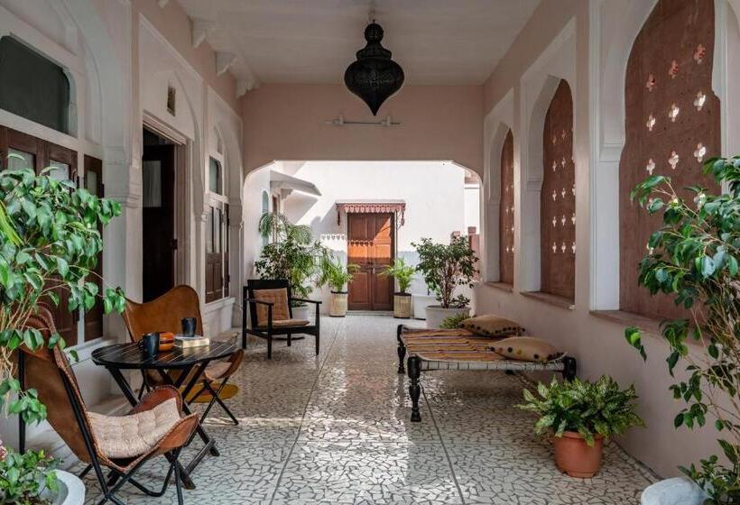 ベッドアンドブレックファースト Sum Jaipur