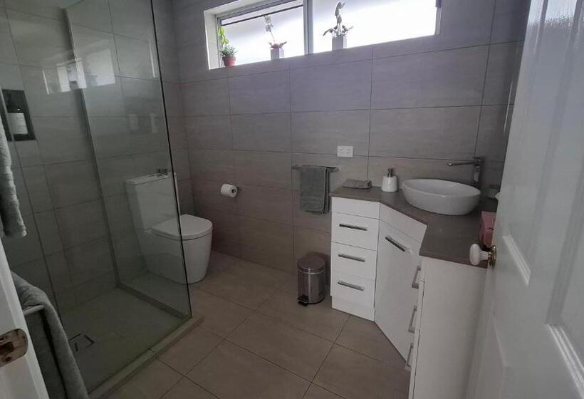 Blackburn Lake Bed And Breakfast