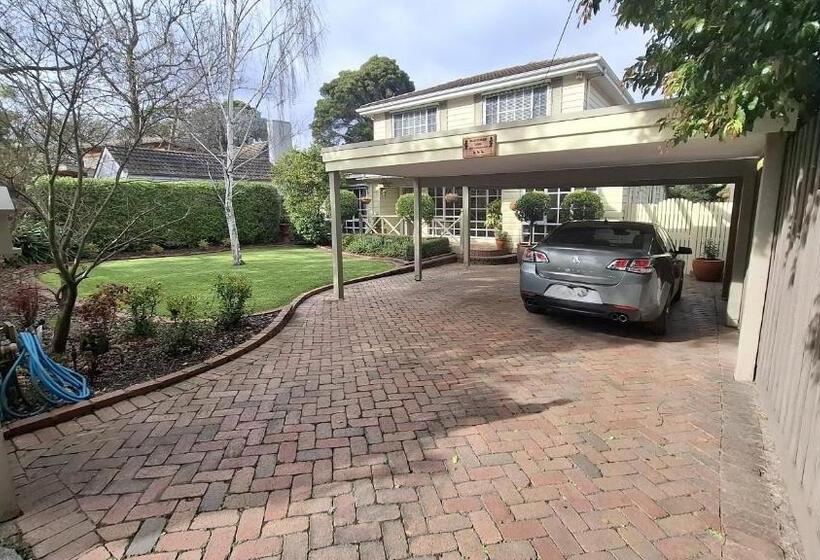 Blackburn Lake Bed And Breakfast