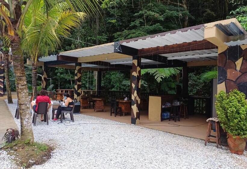 Eco Hotel La Cascada