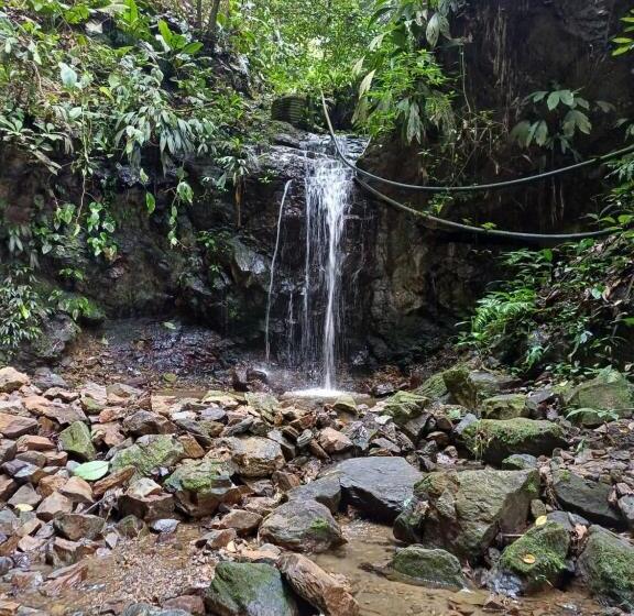 Eco Hotel La Cascada