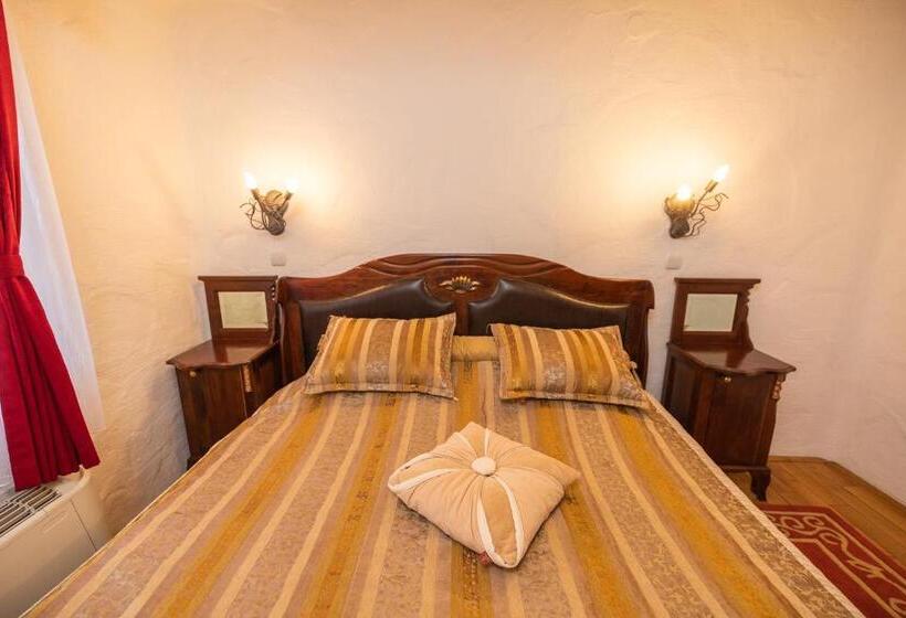 Etno Selo Stanišići Hotel Pirg