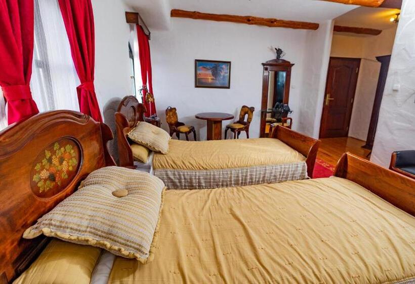 Etno Selo Stanišići Hotel Pirg