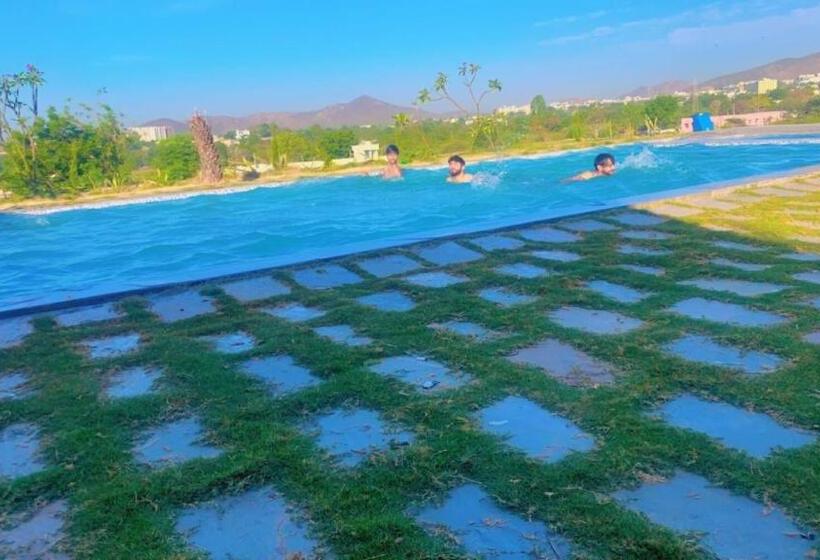 فندق 80568d The Chamunda Palace