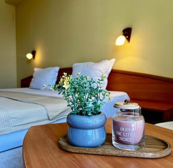 酒店 Adeti Residence