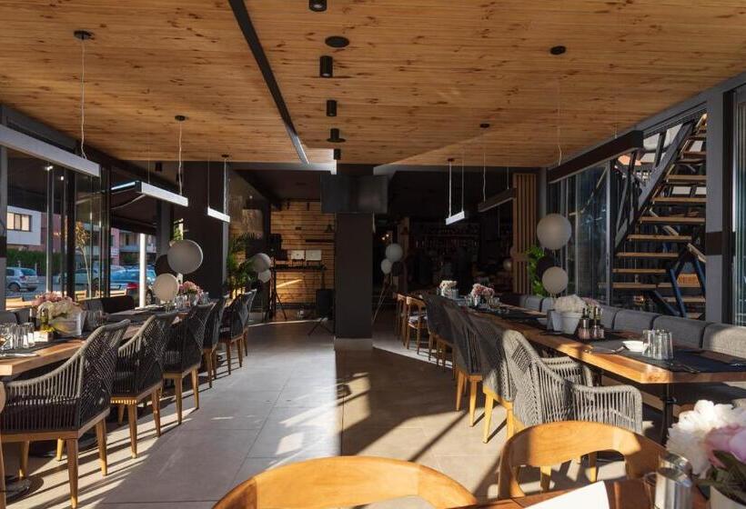 酒店 Adeti Residence