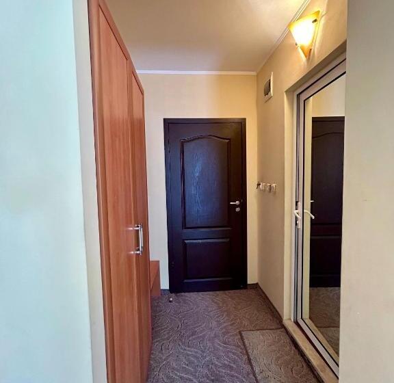 酒店 Adeti Residence