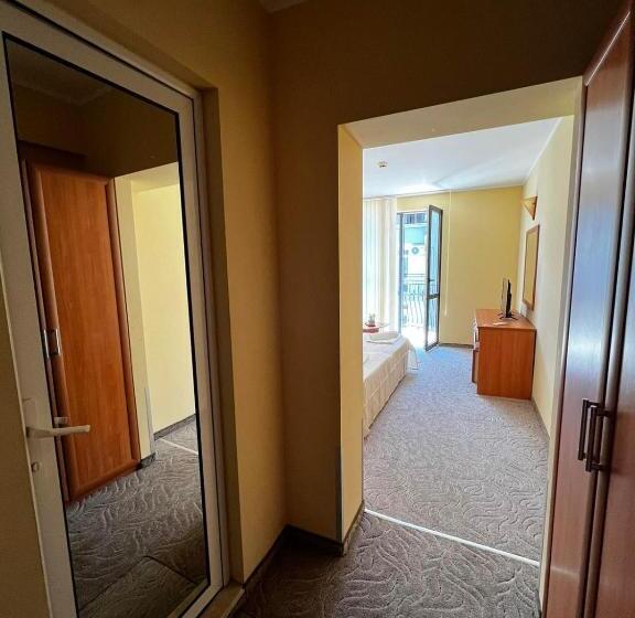 酒店 Adeti Residence