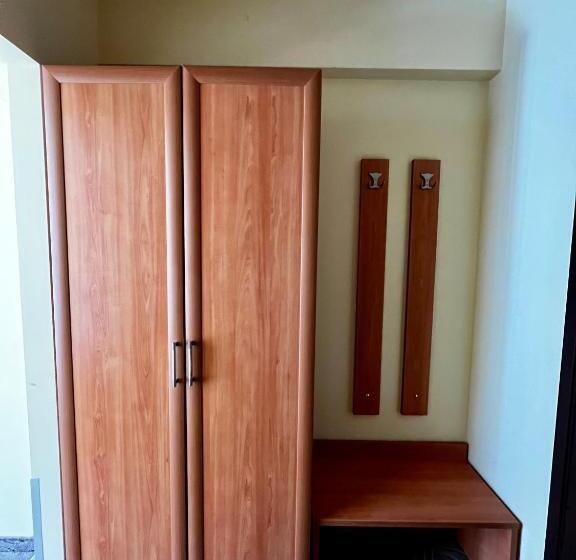 酒店 Adeti Residence