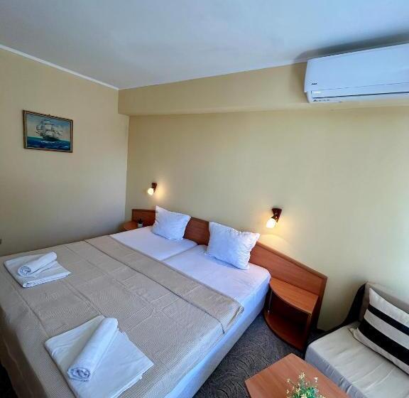 酒店 Adeti Residence