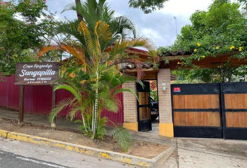 هتل Casa Hospedaje Sangapilla