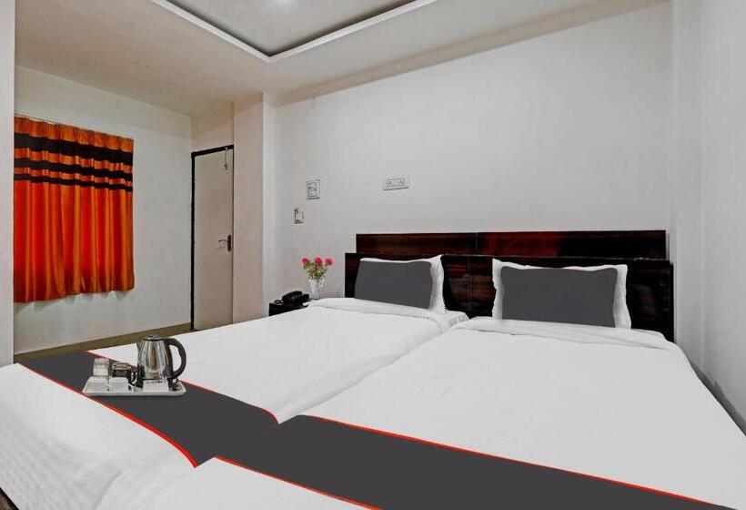 ホテル O Lakhi Guest House