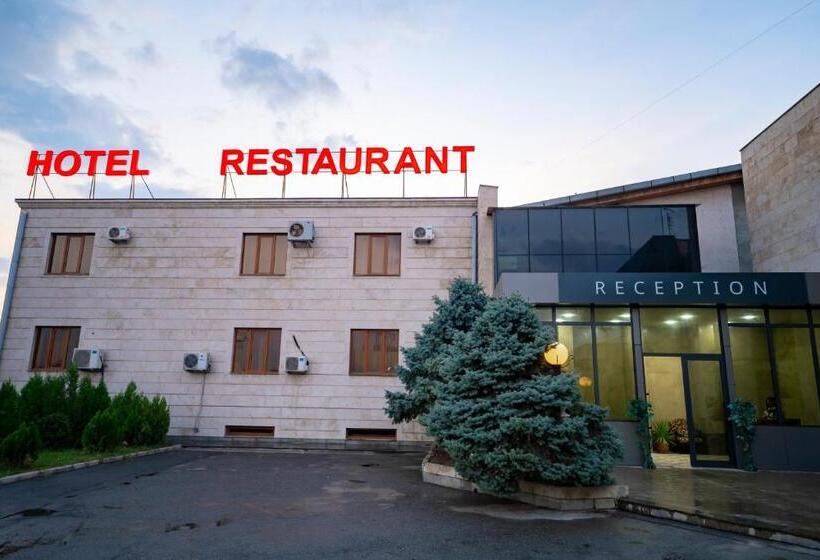 Отель Continental New