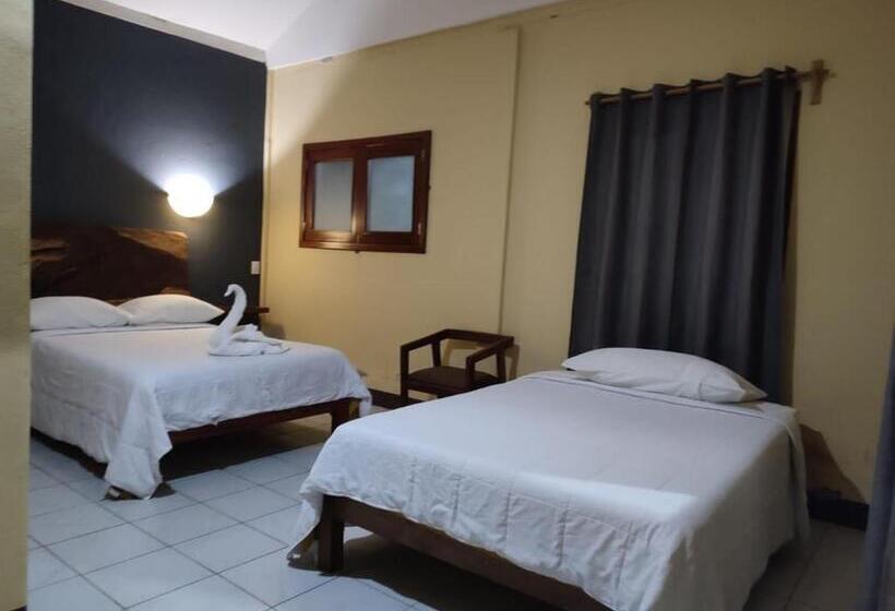 فندق Finca San Antonio