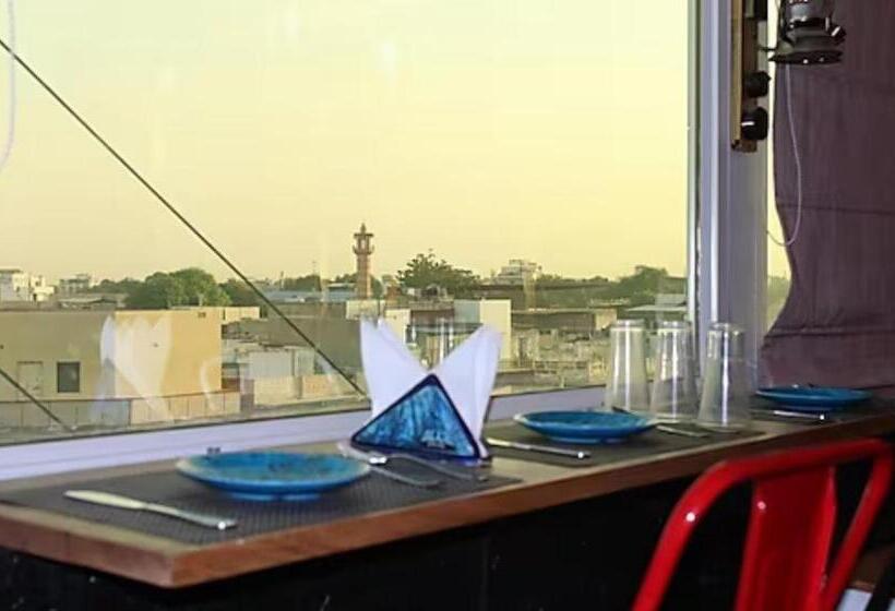 בית מלון כפרי Flora