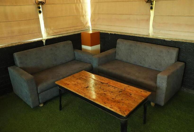 בית מלון כפרי Flora