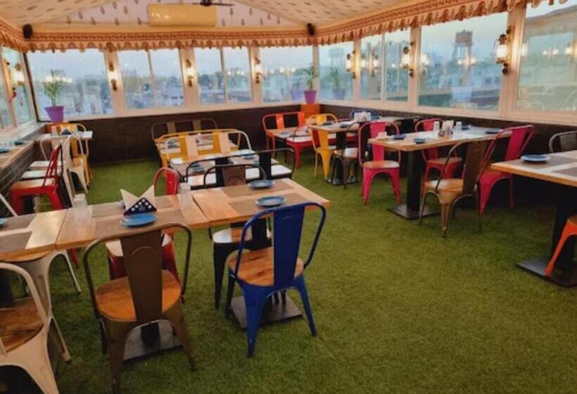 בית מלון כפרי Flora