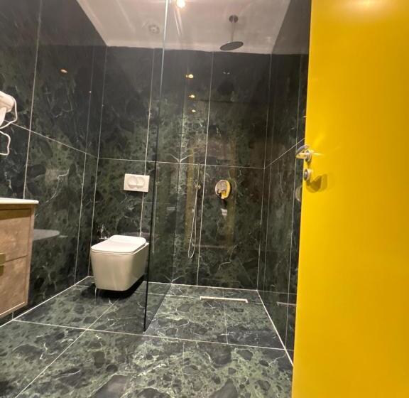 בית מלון כפרי Gjika