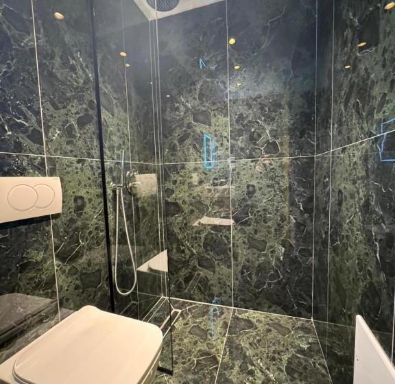 בית מלון כפרי Gjika