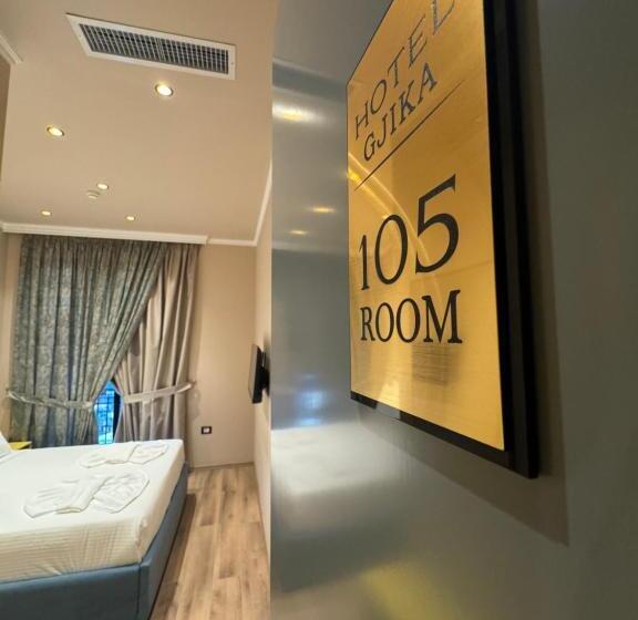 בית מלון כפרי Gjika