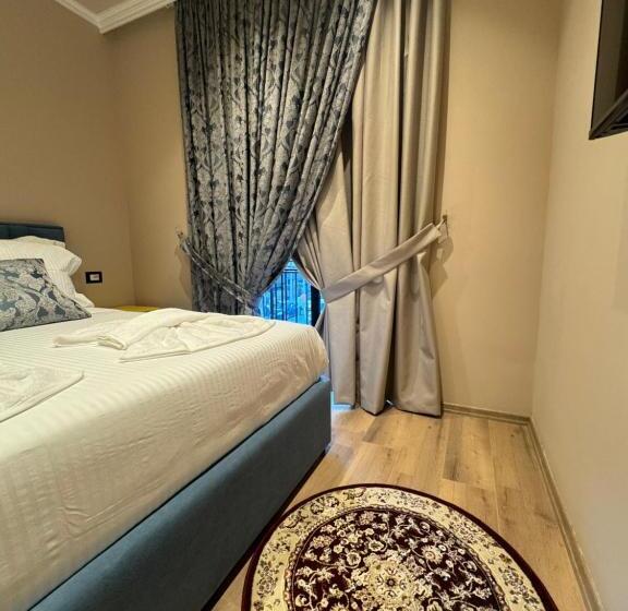 בית מלון כפרי Gjika