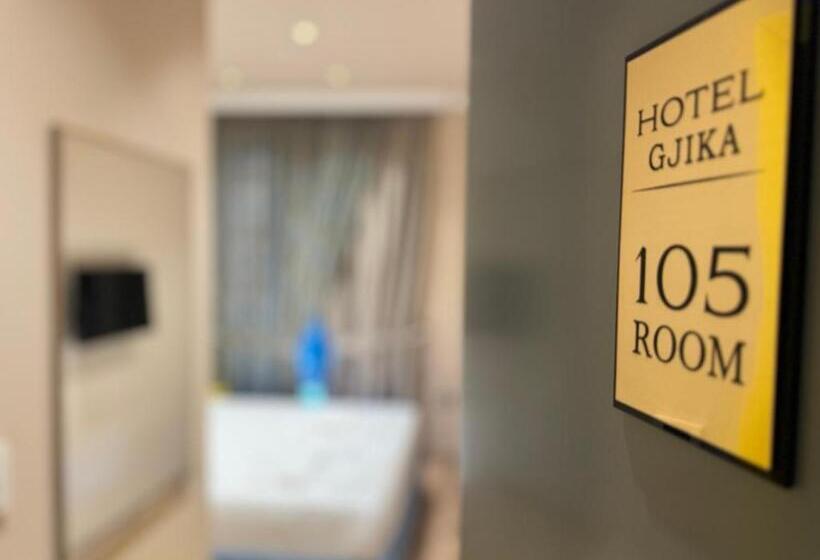 בית מלון כפרי Gjika
