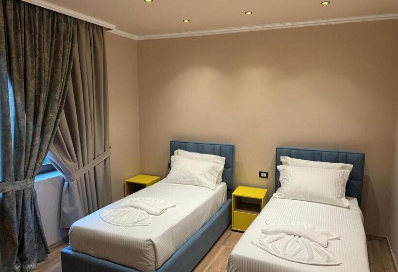 בית מלון כפרי Gjika