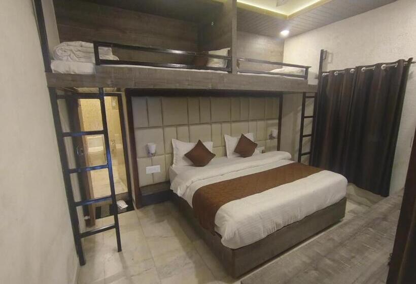 酒店 Gulmarg Residency