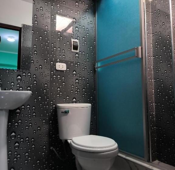 هتل Hostal Venecia