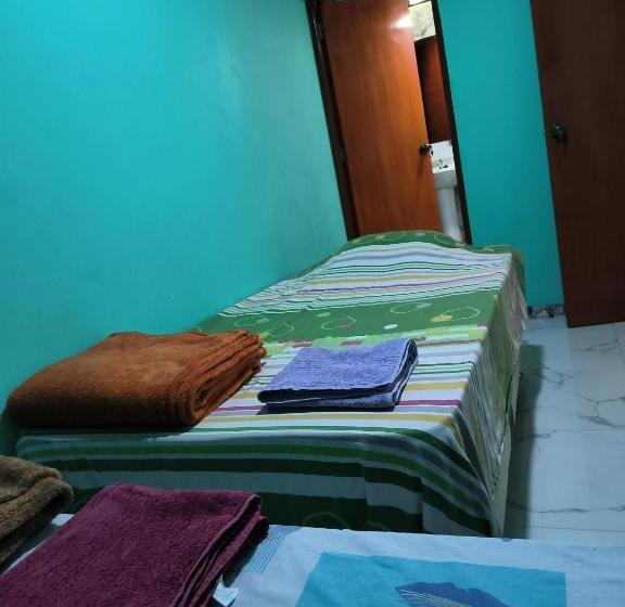 فندق Hostal Venecia