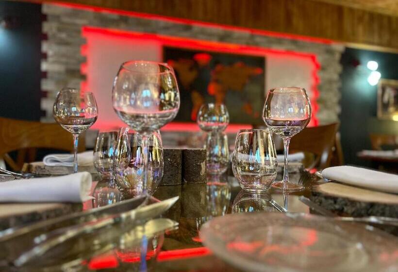 בית מלון כפרי Hôtel Le Jalouvre