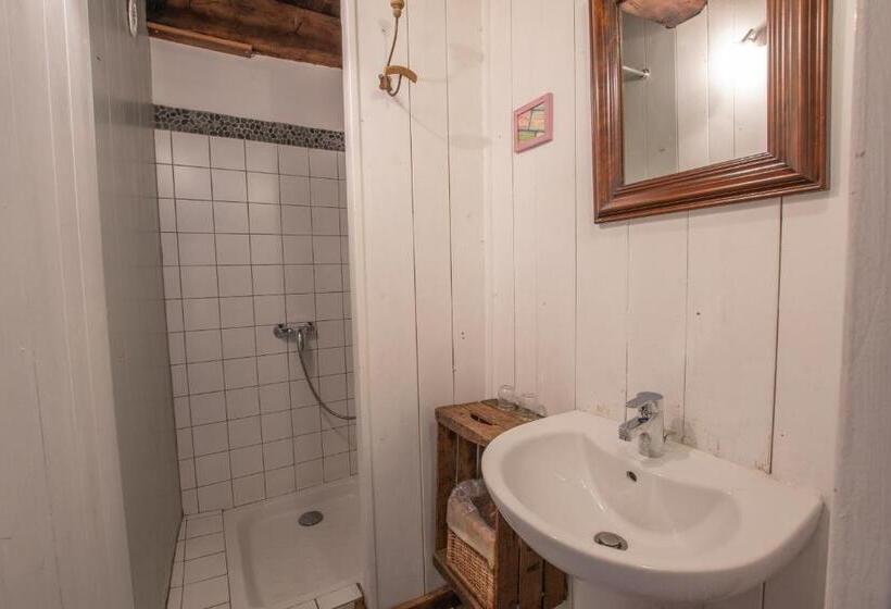 酒店 La Ferme De Chalas