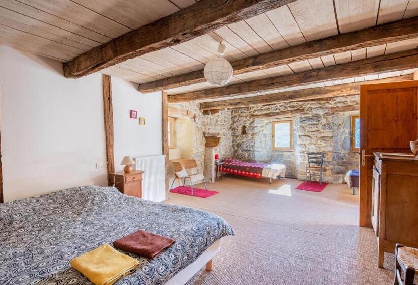 酒店 La Ferme De Chalas