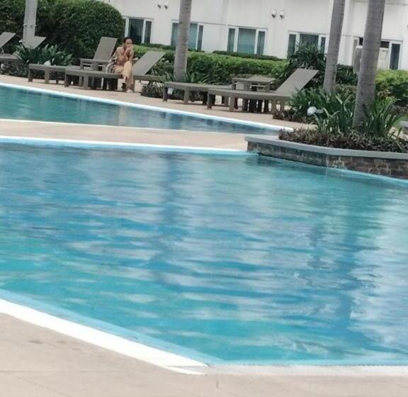 בית מלון כפרי Las Vegas Of The Philippines In Pasay Manila! Luxury Near Naia Airport, Solaire, Okada, City Of Drea