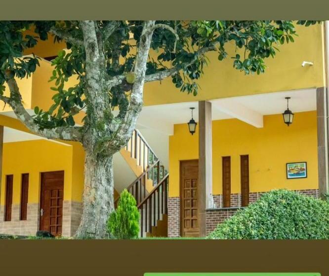 בית מלון כפרי Pousada Chácara Pau   Brasil