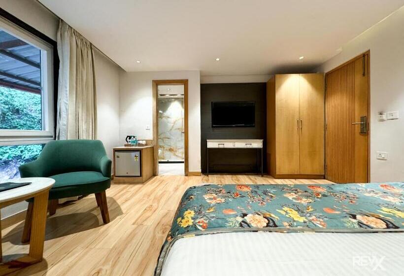 בית מלון כפרי Rockland Residency