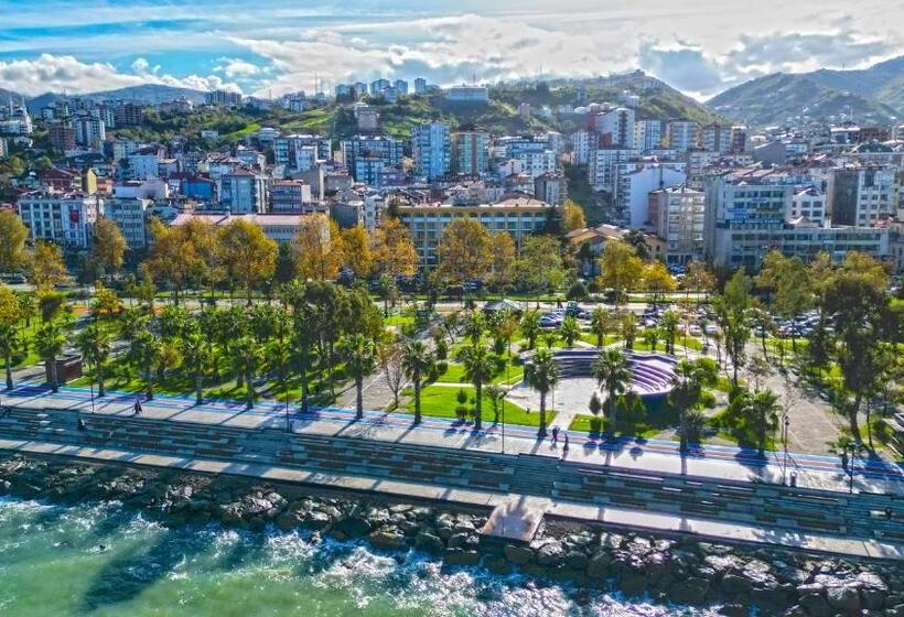 فندق Sera Lake Center