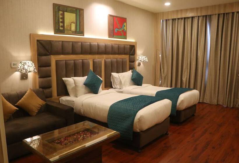 ホテル Sk Premium Park At World Square Mall