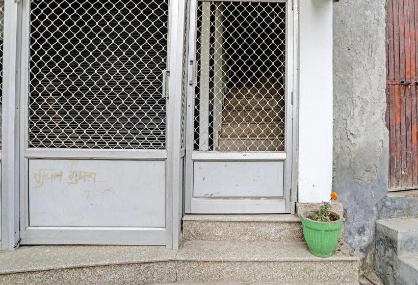 酒店 Taj Guest House