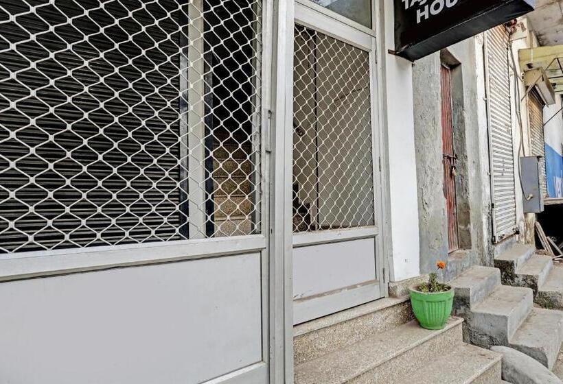 酒店 Taj Guest House