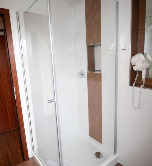 فندق Vier Jahreszeiten