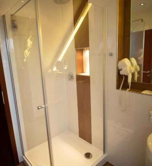 فندق Vier Jahreszeiten