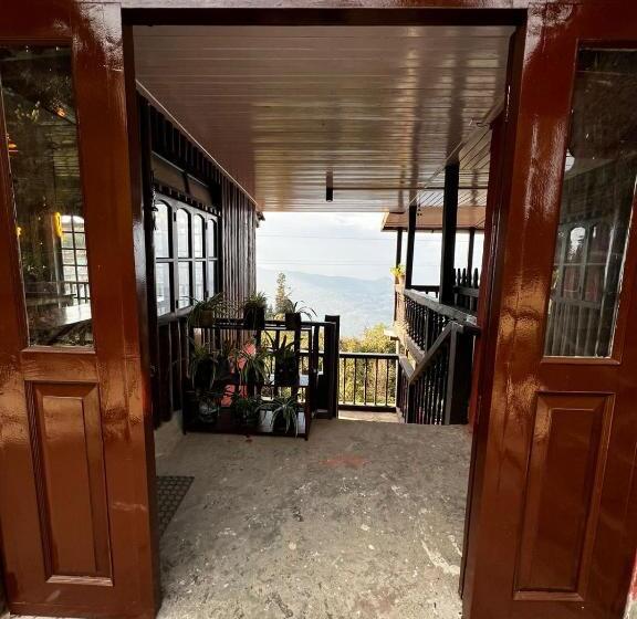 ホテル Yankee Village Retreat, Rishop